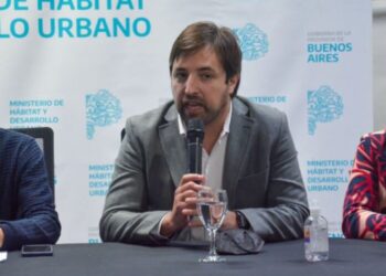 Kreplak pidió compromiso en la prevención del dengue