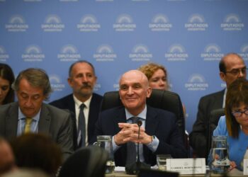 Comenzó el debate del proyecto de la «ley ómnibus» en el plenario de comisiones