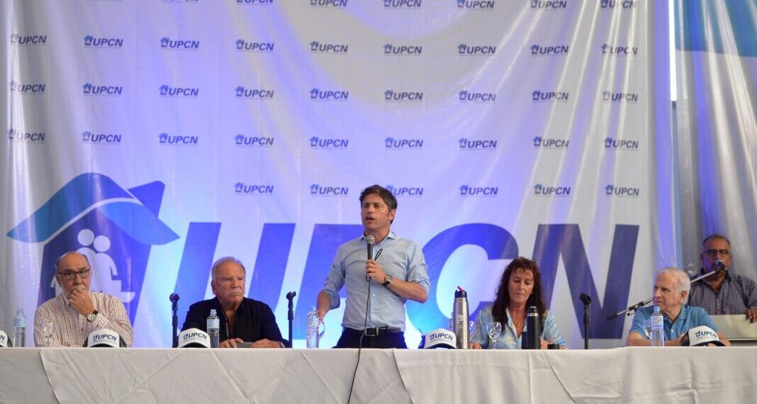 Kicillof otorgó un aumento del 25% por decreto