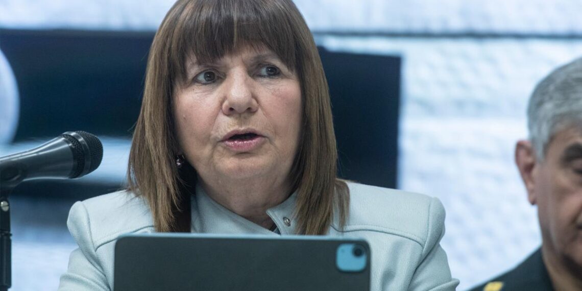 Bullrich: “Moyano que los lleve a upa si quiere, nosotros vamos a cumplir el protocolo»