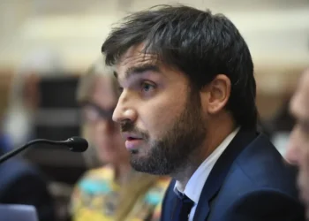 «Veo un Gobierno débil en lo parlamentario y torpe en la toma de decisiones»