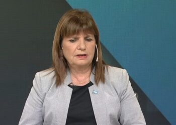 Bullrich: “Se les va a descontar el día a estatales  que paren, ojalá los empresarios hagan lo mismo”