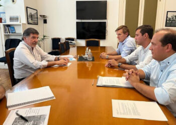 Recoulat se reunió con Sileoni por  mejoras en la infraestructura escolar