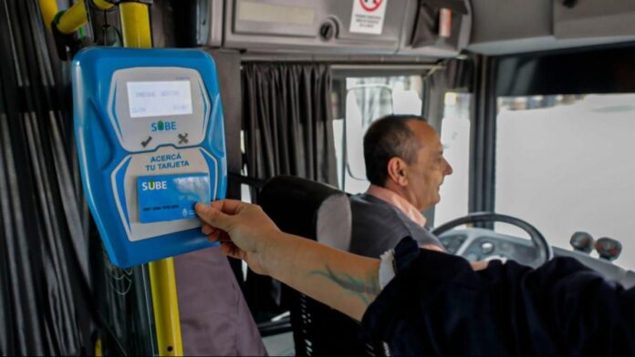 El Gobierno aumentará las tarifas de transporte público todos los meses por inflación