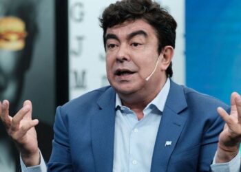 Un total de 500 intendentes de todo el país presentaron un recurso de amparo contra el DNU