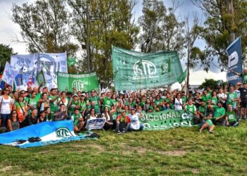 Paritarias: la Provincia convocó a docentes y estatales para rediscutir salarios