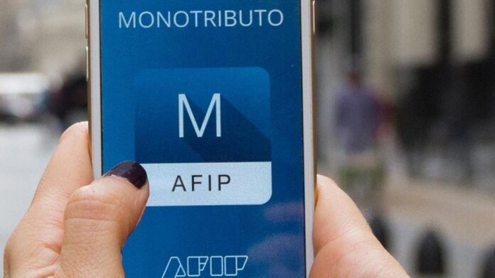 Monotributo para arriba: cuánto se pagará y cómo quedarán las escalas en 2024