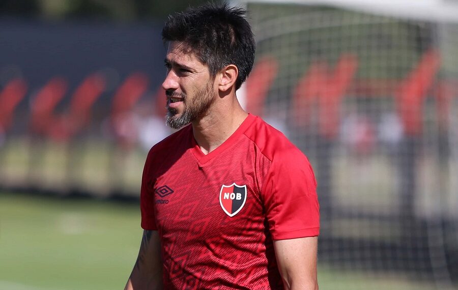 Pablo Pérez, a un paso de Sarmiento
