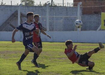 Villa, obligado a remontar la serie para llegar a la final