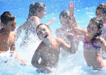 Verano para los más chicos: cómo protegerlos de las altas temperaturas