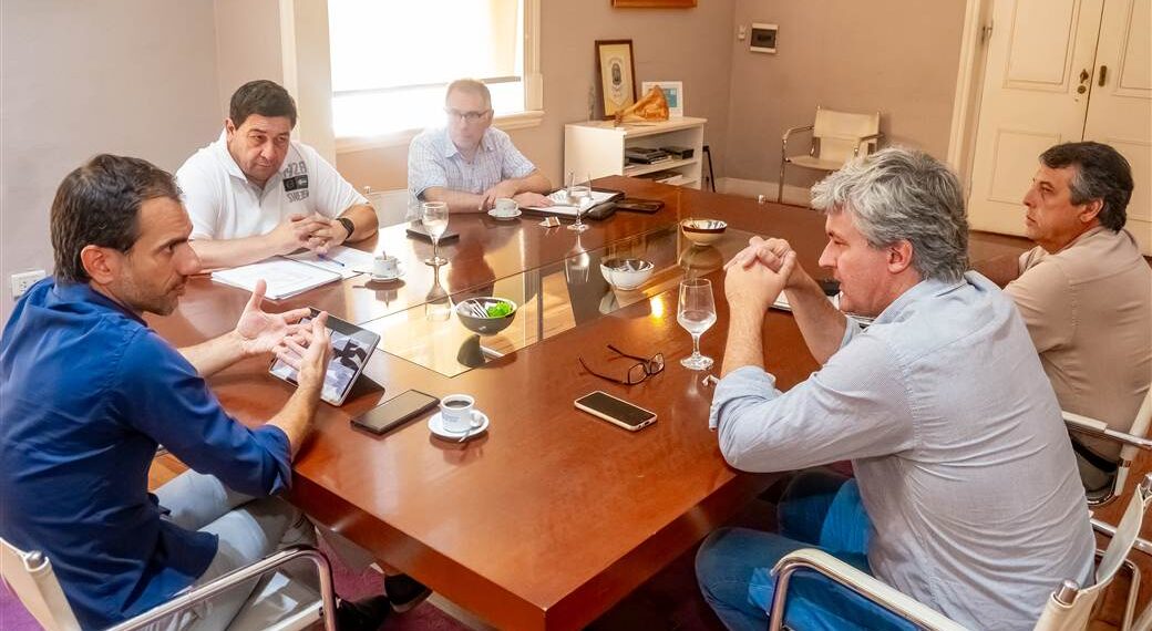 Petrecca encabezó reunión con el equipo de Seguridad