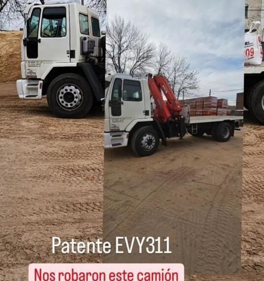 Sustrajeron un camión de un corralón de materiales