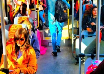 Llovet pidió a Petraglia que “ayude a  gestionar” el subsidio al boleto estudiantil