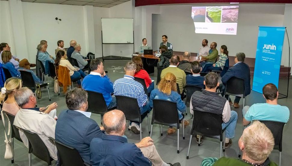 Concejales de UxP piden una urgente convocatoria de la Mesa del Agua