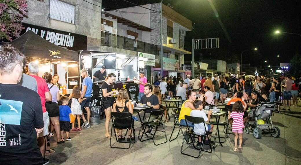 Una gran cantidad de vecinos disfrutó de “Enamorate en Junín”