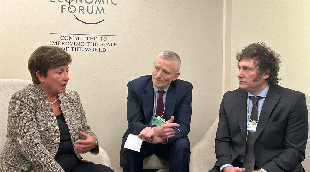 Riesgos de “conflicto social” y señaló que el cepo se eliminaría a la brevedad