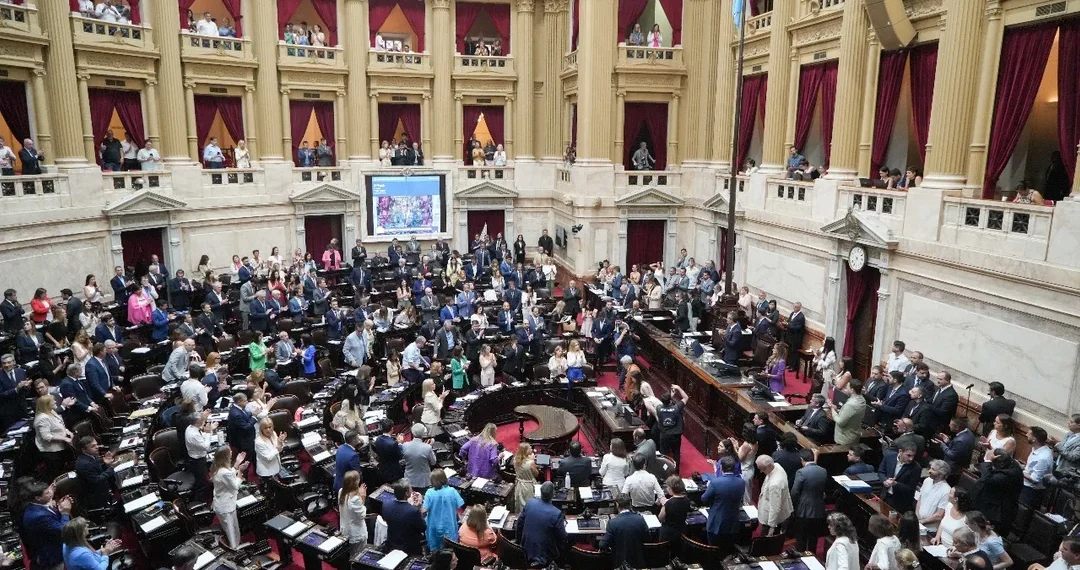 Diputados continúa con la sesión pero siguen trabadas las negociaciones