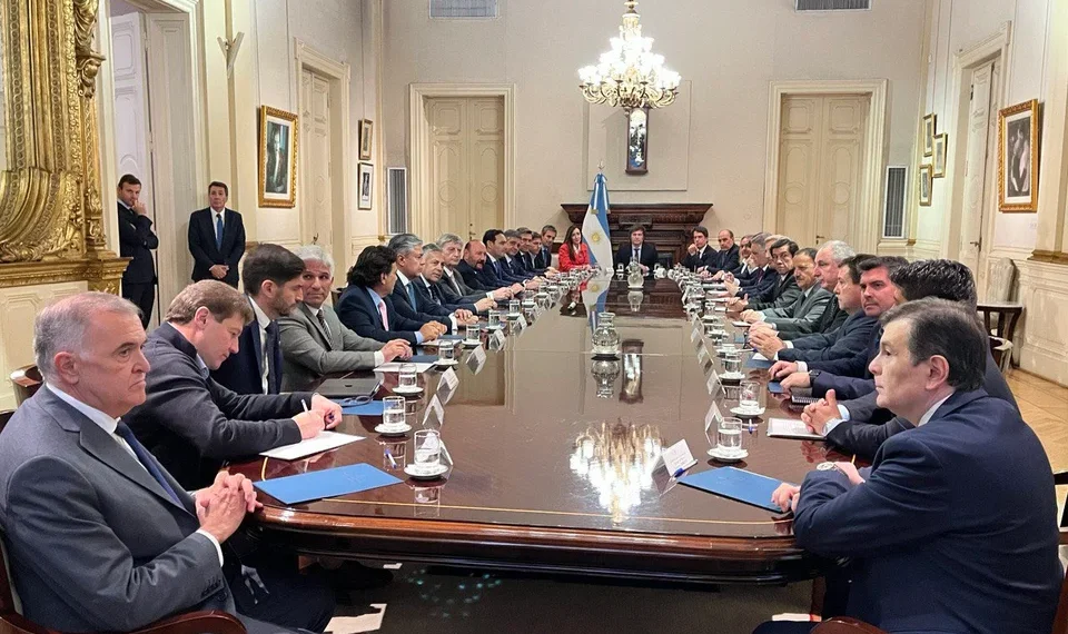 El Gobierno evalúa avanzar en un nuevo pacto fiscal