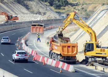 Obra pública: el Gobierno recortó el 80% de los fondos en enero
