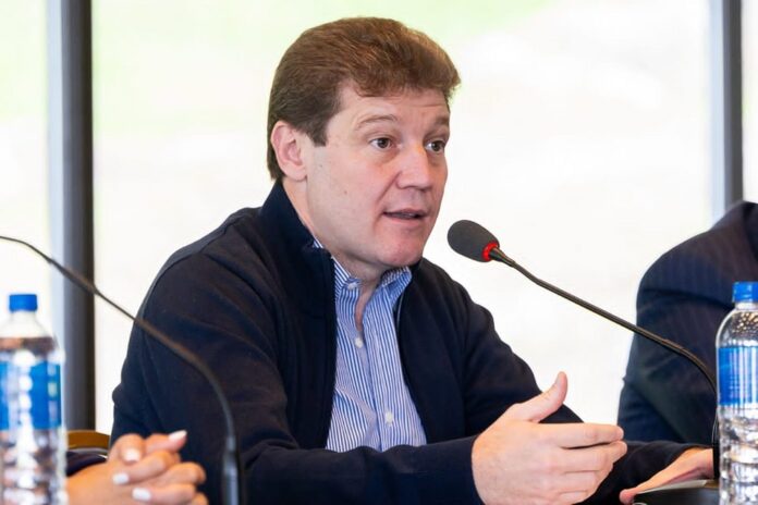 El gobernador de Tierra del Fuego anunció que paralizará la producción de petróleo por 24 horas