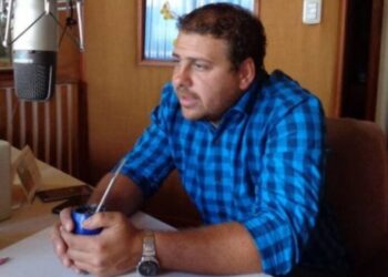 Un ex funcionario se hizo pagar por  el municipio una obra de cloacas