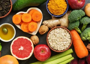 Los siete superalimentos que te ayudarán a bajar de peso de forma natural