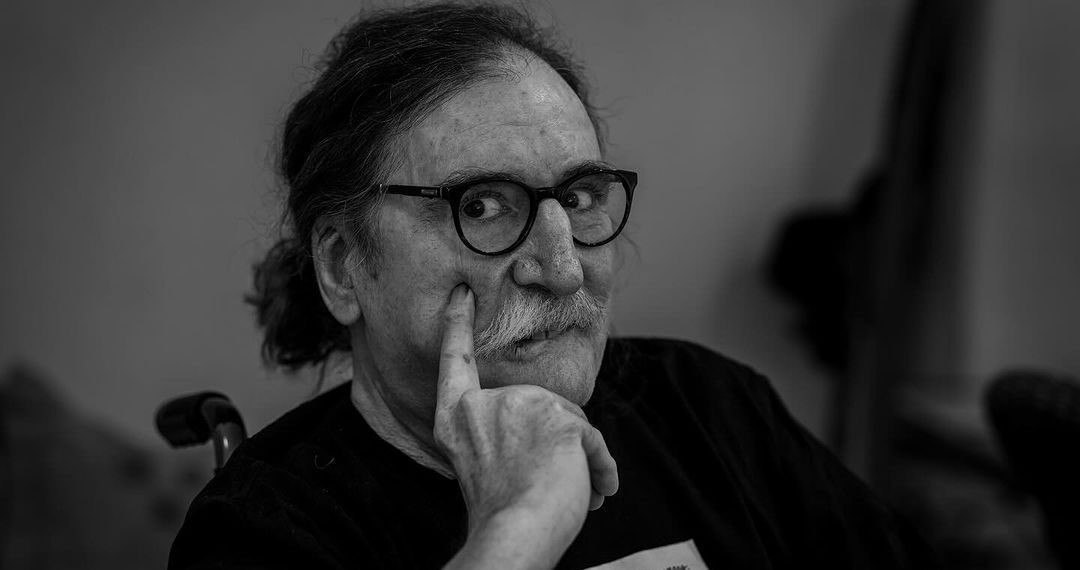 Charly volvió a mostrarse en el estudio de grabación antes de la salida de su disco