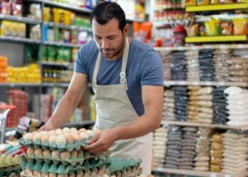 Empleados de comercio acuerdan aumento de 17,6% para febrero y el salario básico asciende a $658.000