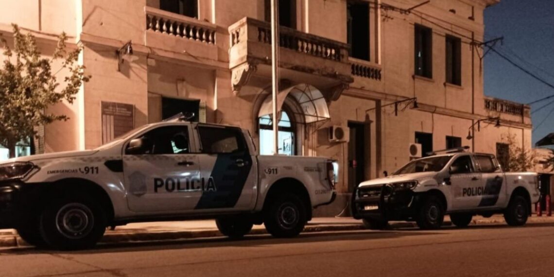 Efectivo policial aprehendido por abuso sexual con acceso carnal agravado