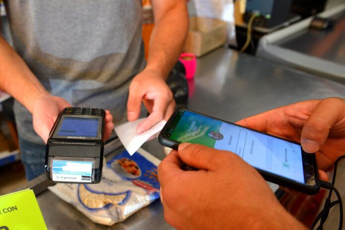 Cuenta DNI: descuento del 20% en supermercados y otros beneficios para febrero