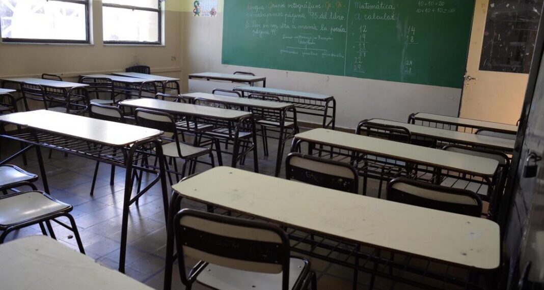 Gremios docentes de la CGT lanzaron un paro nacional para el inicio de clases