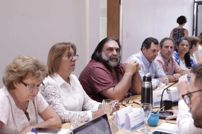 Los gremios docentes bonaerenses se suman al paro nacional del próximo lunes