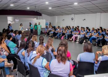 Nueva capacitación para docentes y auxiliares de los Jardines Maternales