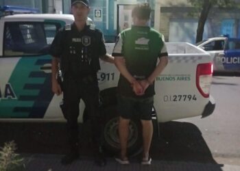Detienen a un joven por atacar a golpes a su hermana tras discusión
