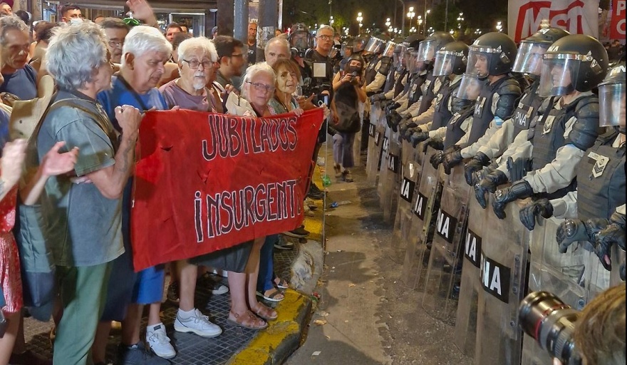 Tras la aprobación de la “Ley Ómnibus”, se registraron otra vez incidentes en las afueras del Congreso