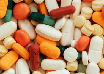 La crisis sanitaria se intensifica: los medicamentos aumentaron más del 300%