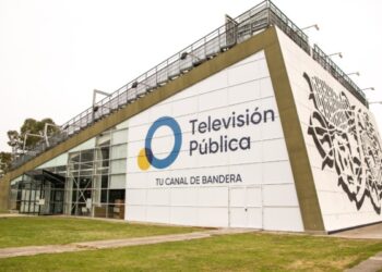 El Gobierno oficializó la intervención de los medios públicos