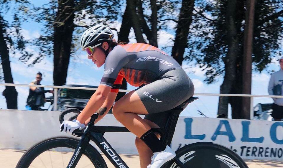 Ciclismo: Victoria Cassol pedalea por el buen camino
