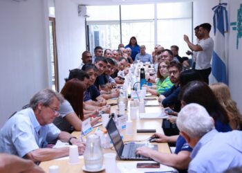 Paritarias: la Provincia recibe a los gremios para discutir salarios