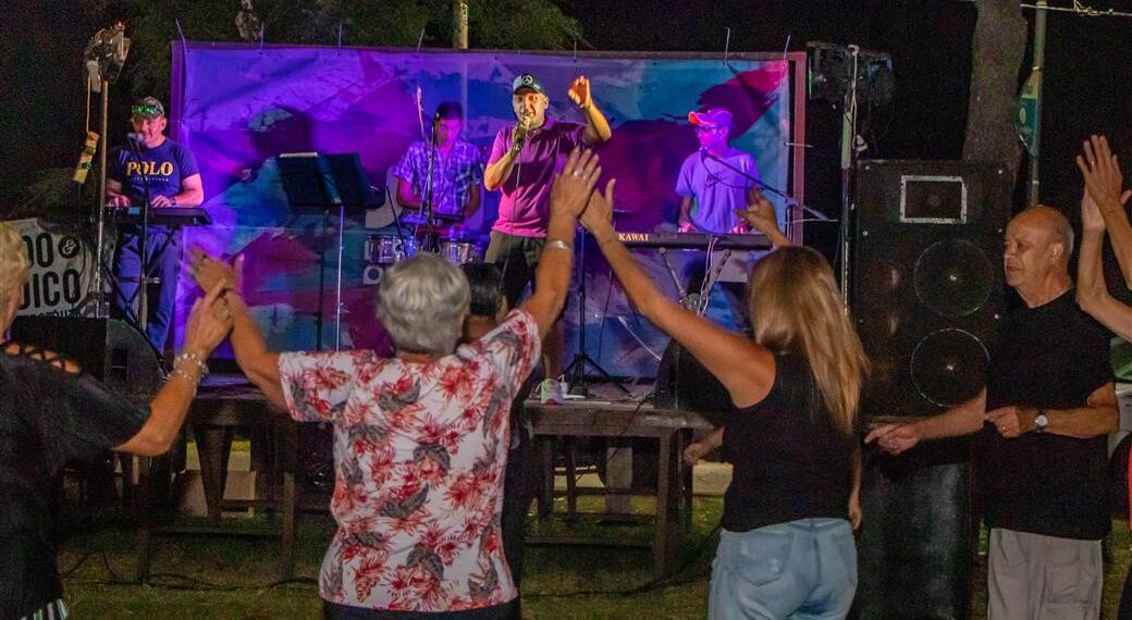 Charli Velez y La Banda del Papu le pusieron música al Parque Natural en otro Punto de Encuentro