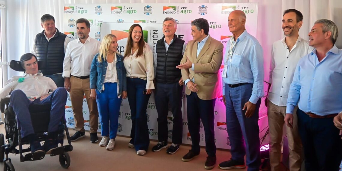 Petrecca junto a los principales referentes del PRO en ExpoAgro