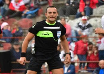 Fernando Espinoza será el árbitro de Sarmiento y Newell´s
