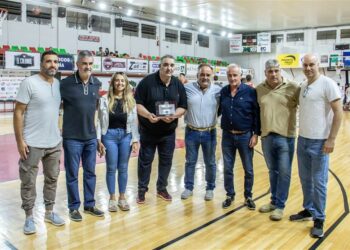 Acto inaugural del nuevo torneo de la Asociación Juninense de Básquet
