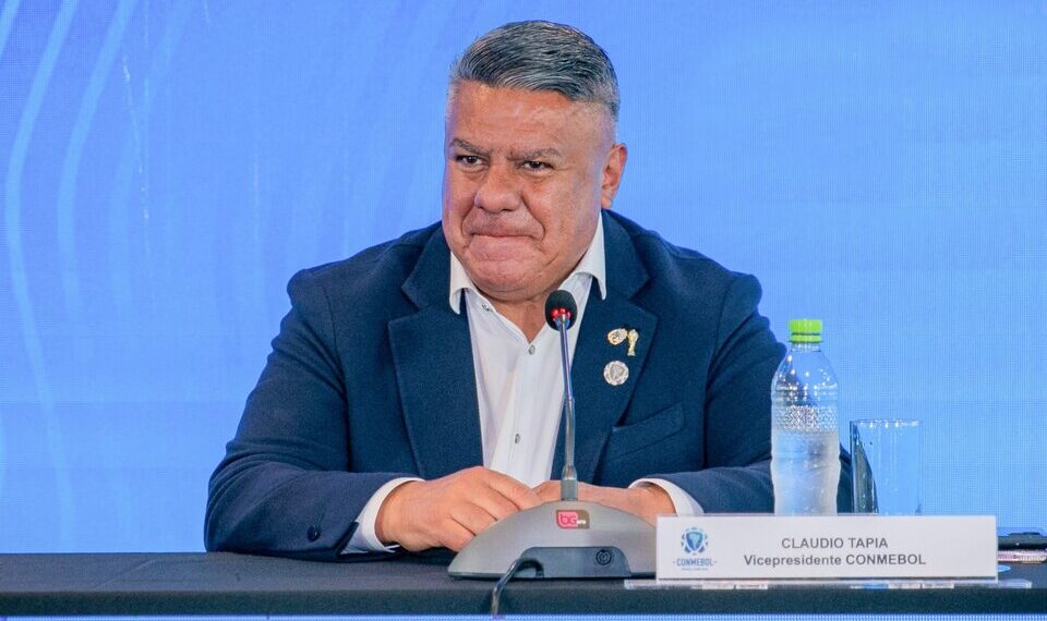 La Justicia suspendió los artículos del DNU que permitían la privatización de los clubes
