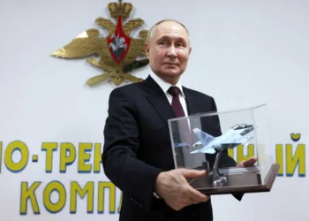 Putin anunció que Rusia desplegará tropas  cerca de las fronteras con Finlandia y Suecia