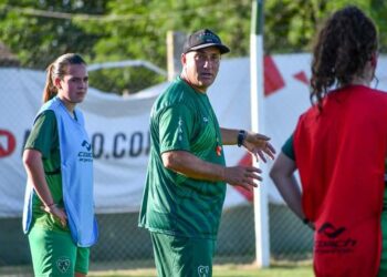 El plantel femenino de Sarmiento se prepara para el inicio del torneo