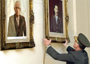 Se cumplen 20 años del día en que Néstor Kirchner hizo descolgar el cuadro de Videla