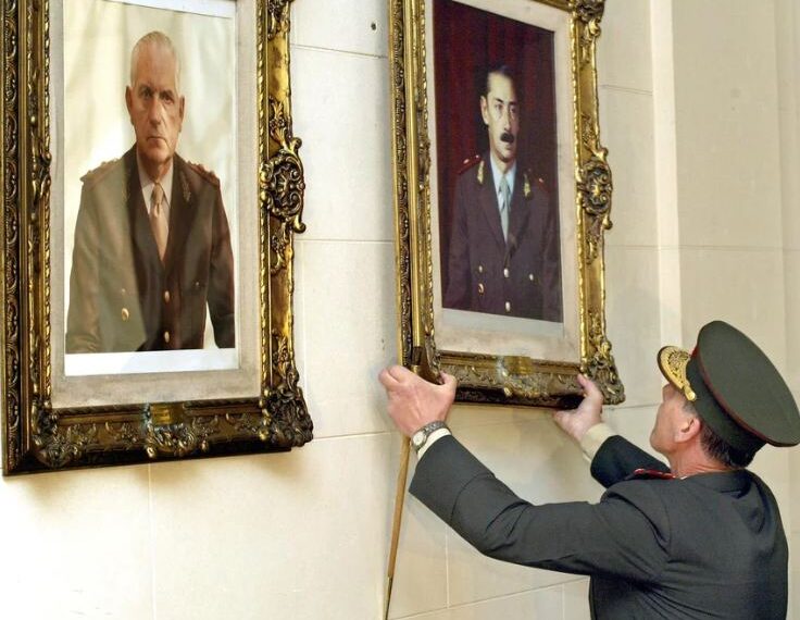 Se cumplen 20 años del día en que Néstor Kirchner hizo descolgar el cuadro de Videla
