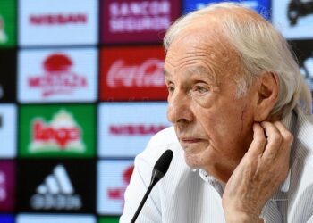 Menotti, duro contra las SAD: «El fútbol está en una lucha cruel con los poderes económicos»
