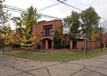 San Isidro: hallan a un empresario asesinado y maniatado en su casa